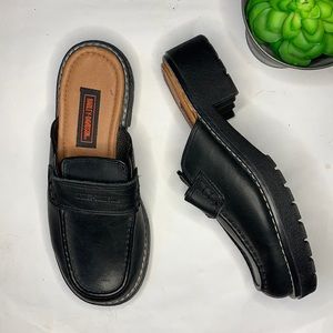 HARLEY-DAVIDSON Women Black Chunky Heel Clogs 9.5